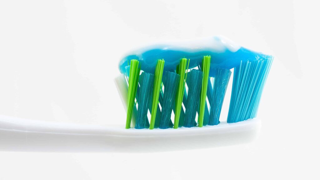 Disinfecting a Toothbrush Complete Guide Modern Dental Hygiene