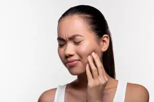 wisdom tooth pain - causes & home remedies