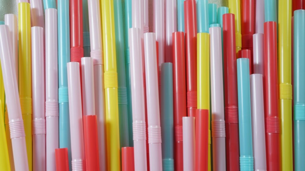 Can I Drink Out of a Straw With a Dry Socket? Modern Dental Hygiene