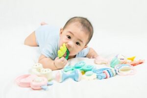 Natural Remedies to Help Relieve Gum Pain For Babies During Teething